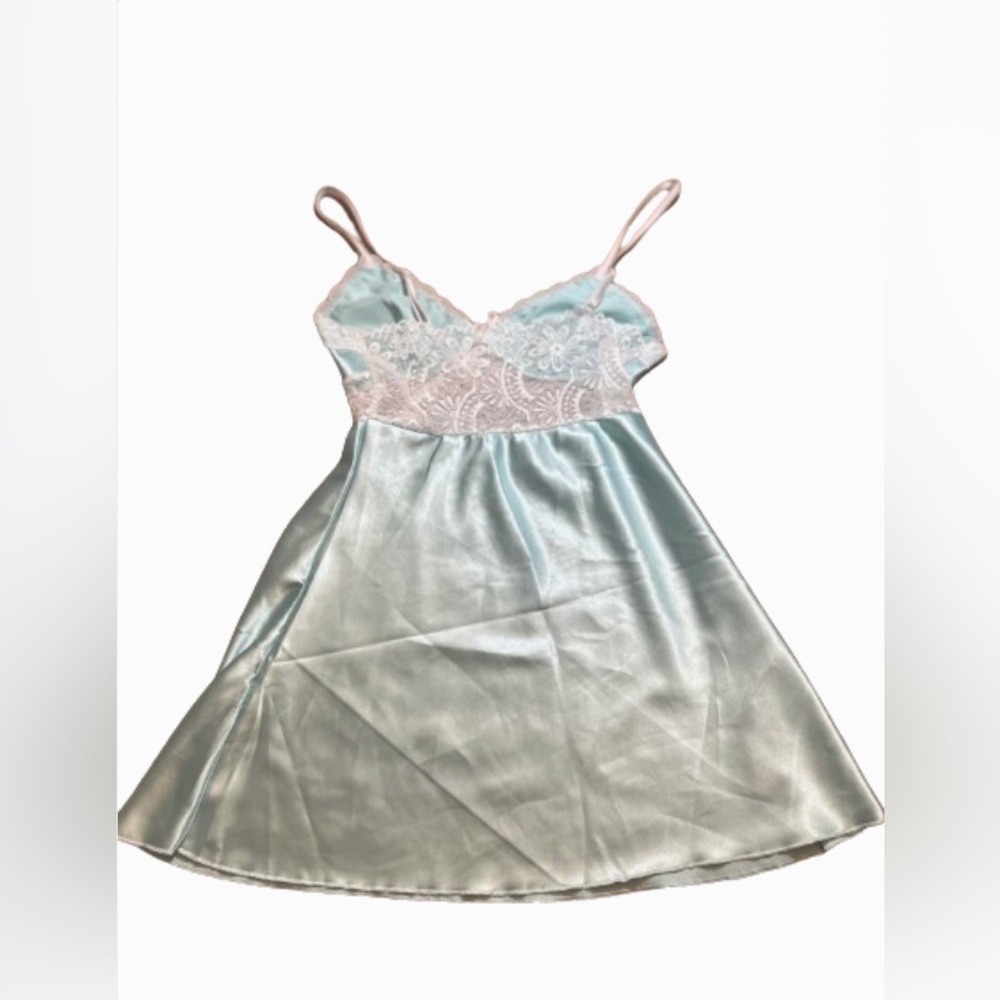 Blue and white lingerie, size US medium.